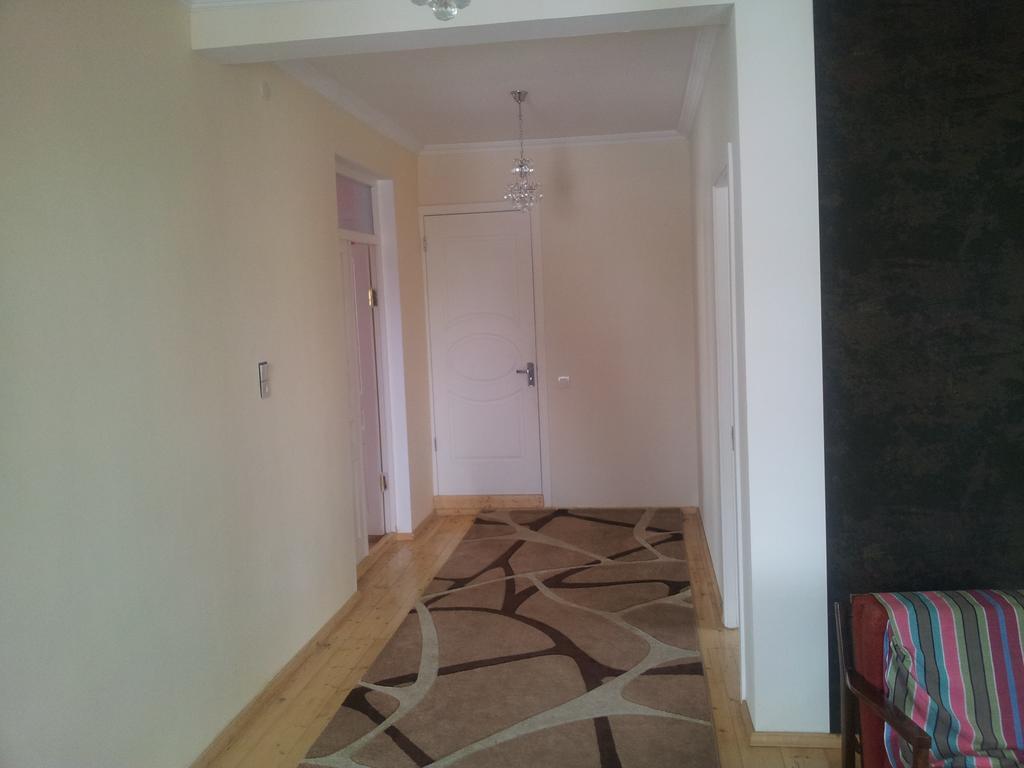 Red Stone Guest House Kazbegi Quarto foto